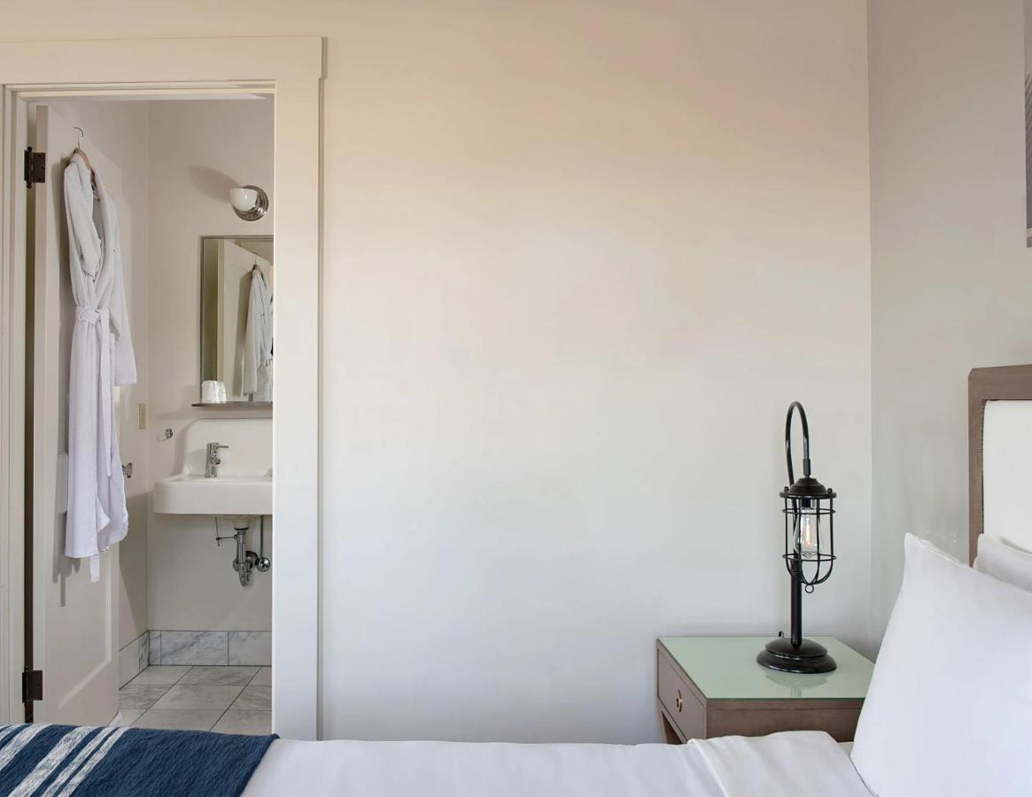 Commodore Hotel أستوريا المظهر الخارجي الصورة